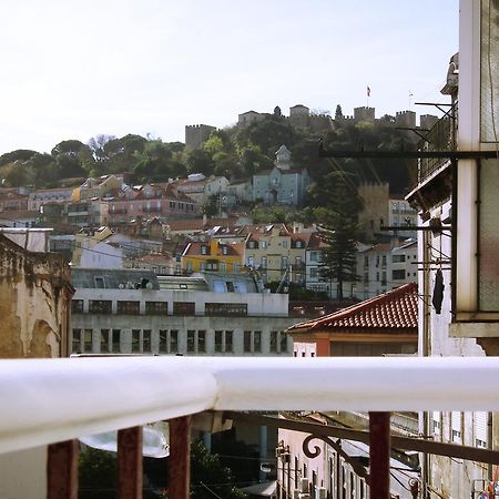 Cozy Apartment With Castel View Lisbon Luaran gambar