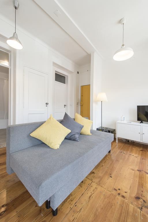 Cozy Apartment With Castel View Lisbon Luaran gambar