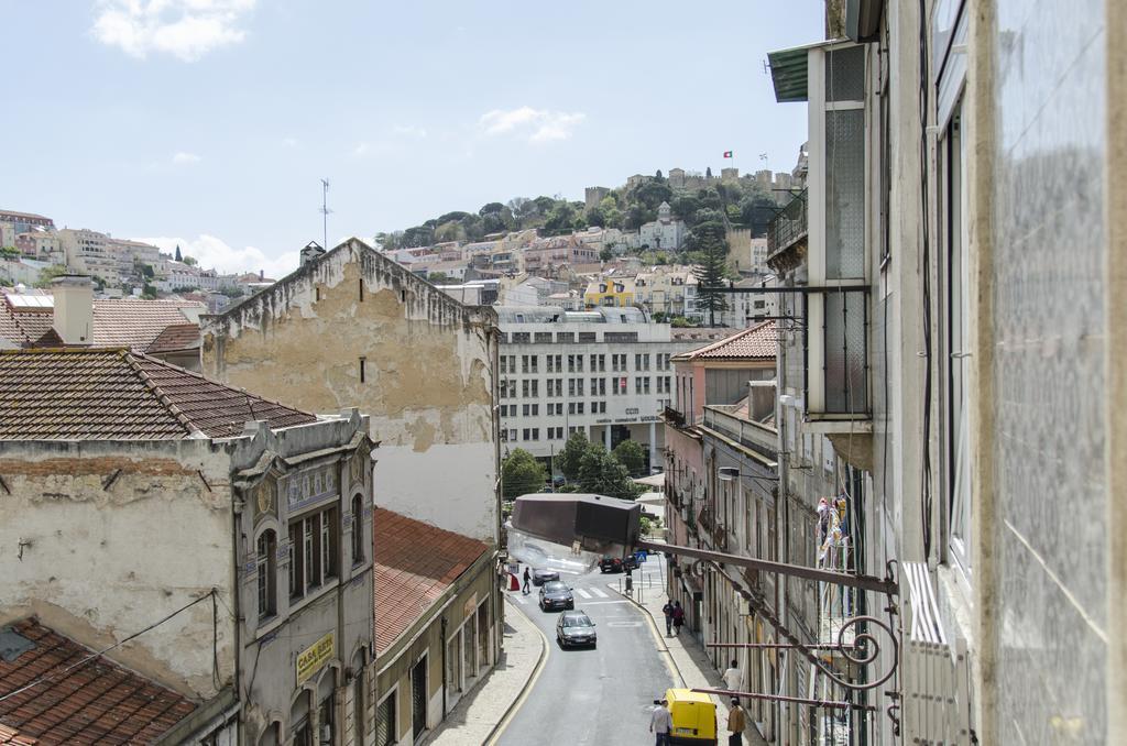 Cozy Apartment With Castel View Lisbon Luaran gambar