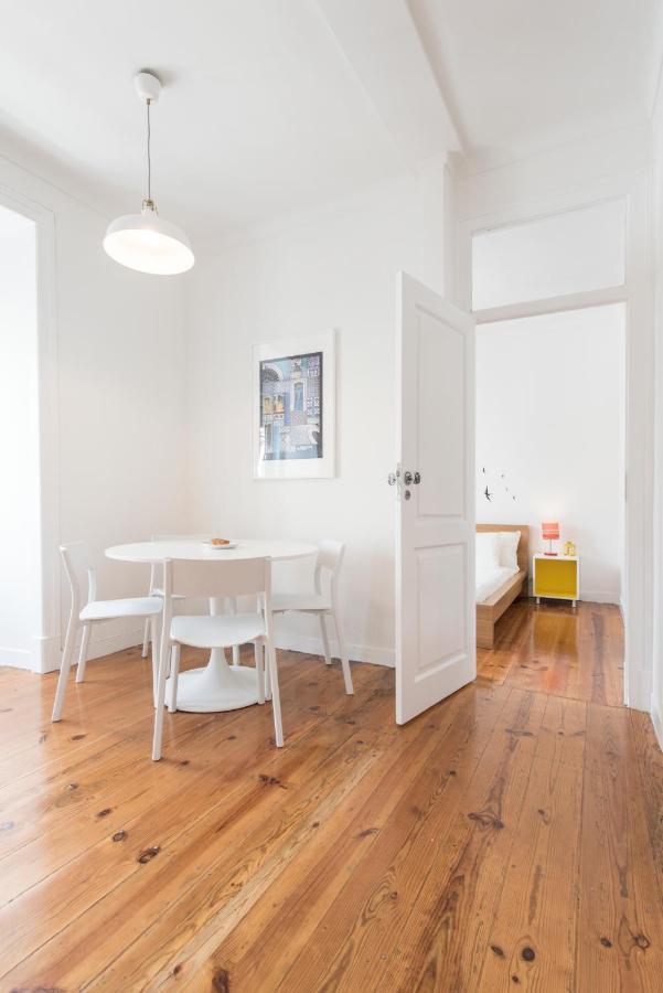 Cozy Apartment With Castel View Lisbon Luaran gambar