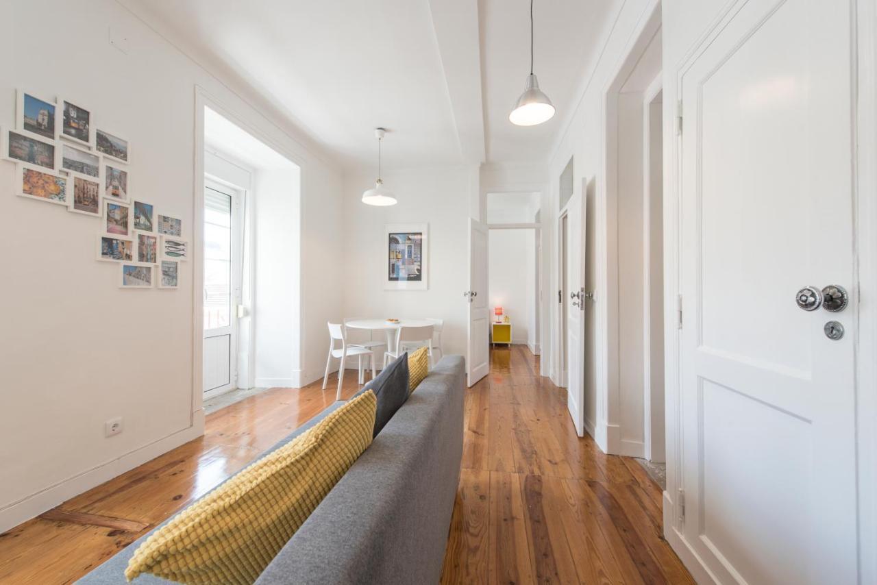 Cozy Apartment With Castel View Lisbon Luaran gambar
