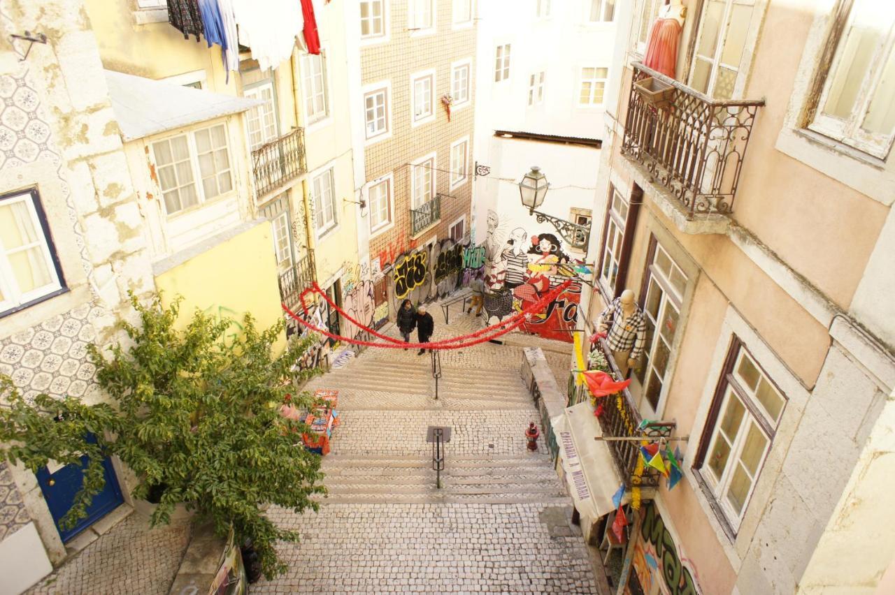 Cozy Apartment With Castel View Lisbon Luaran gambar