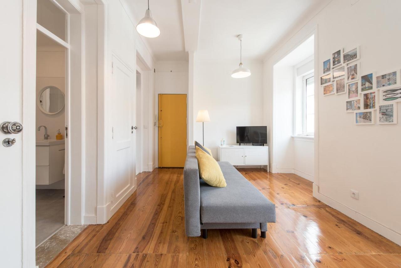 Cozy Apartment With Castel View Lisbon Luaran gambar